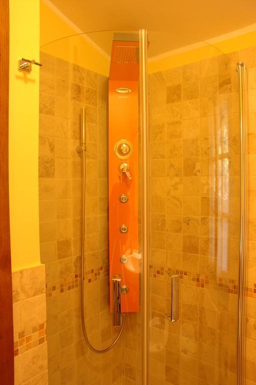 Casale Favilluta Guest House Petrignano Phòng bức ảnh